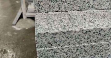 南充芝麻白楼梯踏步