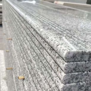 南充芝麻白楼梯踏步 花岗岩楼梯板材