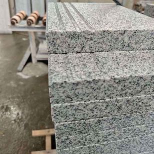 南充芝麻白楼梯踏步