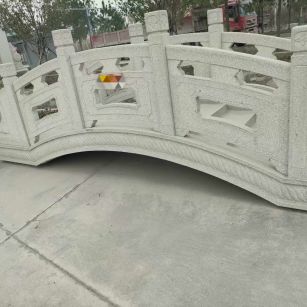 南充芝麻白拱桥，石桥