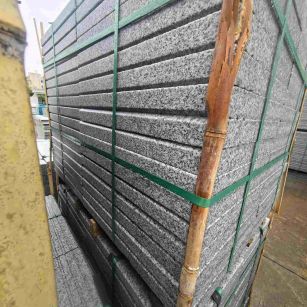 南充芝麻白楼梯踏步室外