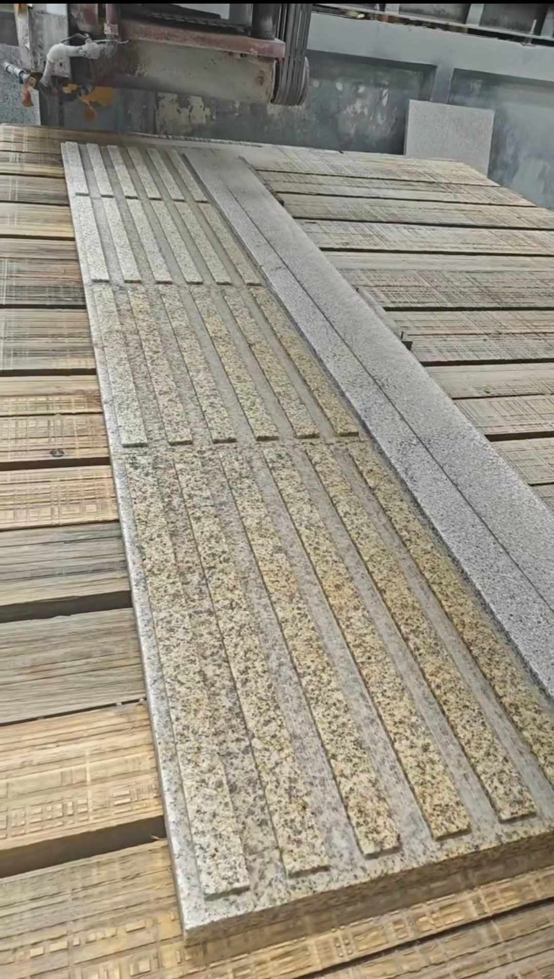 南充黄金麻盲道石 盲条