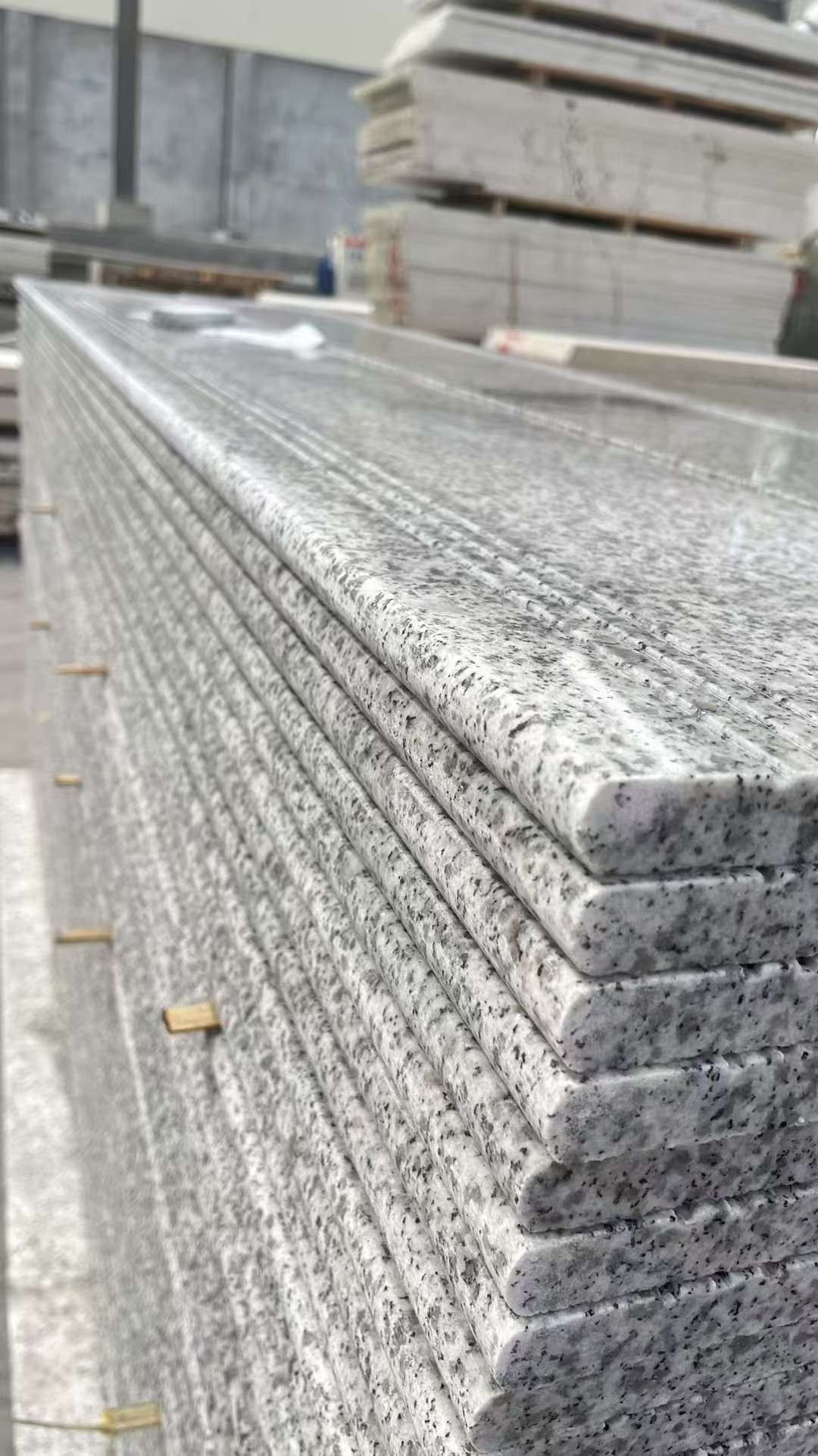 南充芝麻白楼梯踏步 花岗岩楼梯板材
